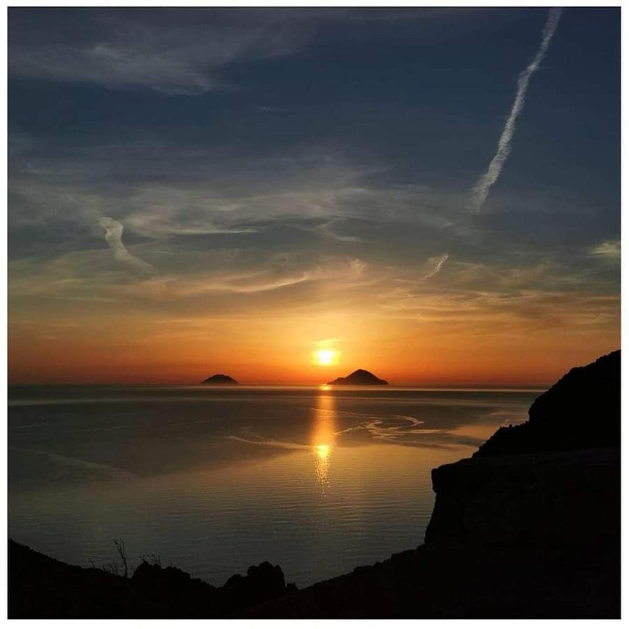 Lipari Centro Storico Flat 6 Mins From Port Appartement Buitenkant foto
