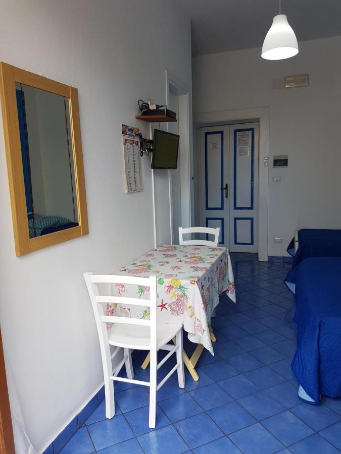 Lipari Centro Storico Flat 6 Mins From Port Appartement Buitenkant foto
